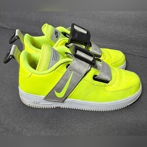Nike Air Force 1 Low Utility 'Volt' Boys Youth Size 7Y w/Buckle